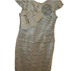 Lizzatti Size 12 Gray Sleeveless Midi Cocktail Dress